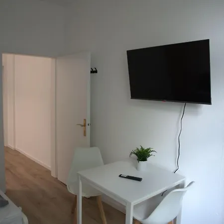 Bege Editstay * Mönchengladbach
